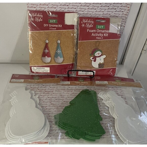 2 Christmas Decor Activity Kits Snowman- Gnome & 1 Tree 2 Snowman Foam Shapes - Picture 2 of 8